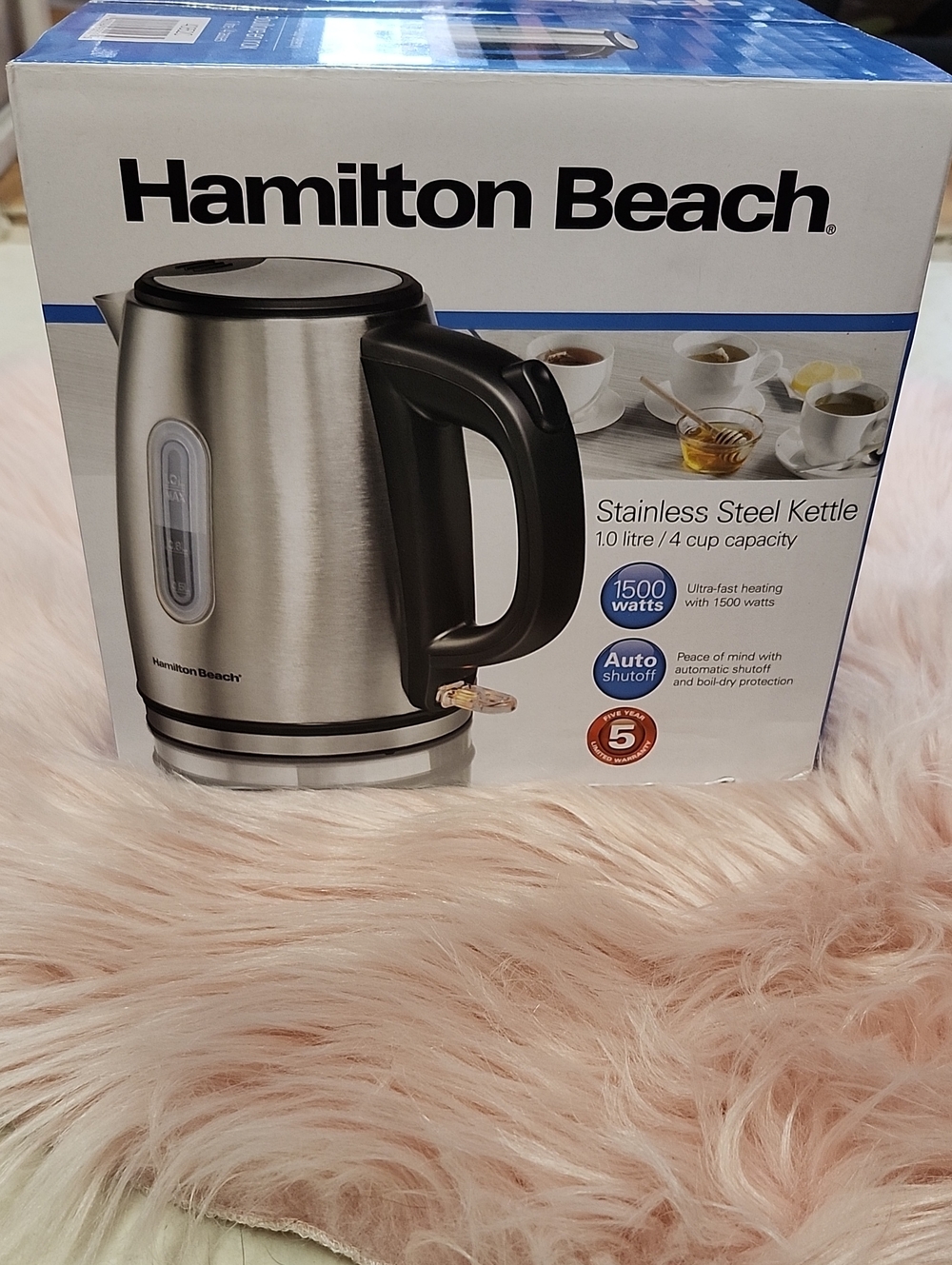 Brand New HAMILTON BEACH STAINLESS STEEL ELECTRIC KETTLE